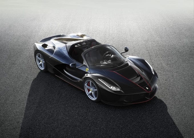Um dos automóveis mais caros do mundo, a Ferrari LaFerrari Aperta -US$ 2,2 milhões.