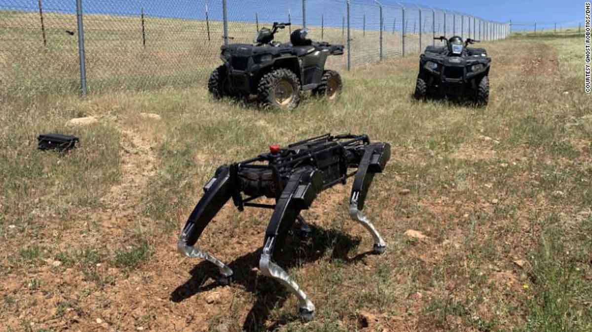 Cão robô patrulhando fronteira EUA-México