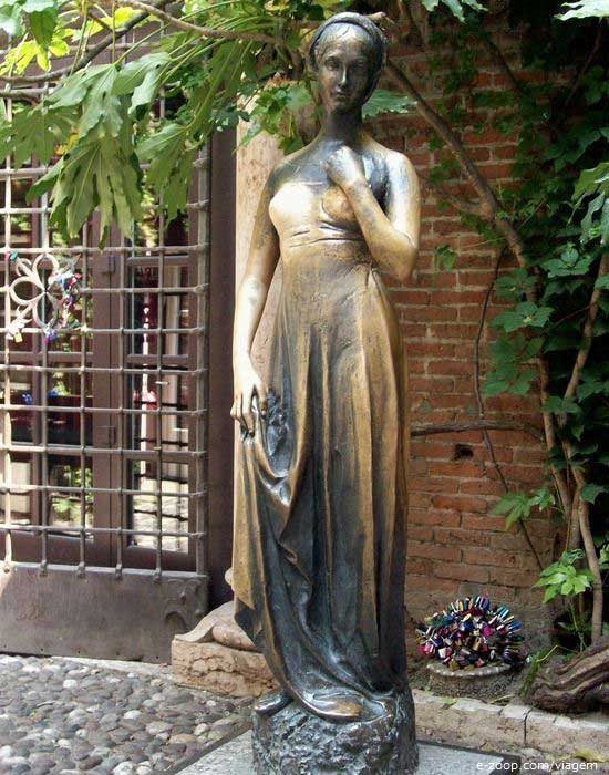 Casa de Julieta, um dos famosos pontos turísticos na Itália
