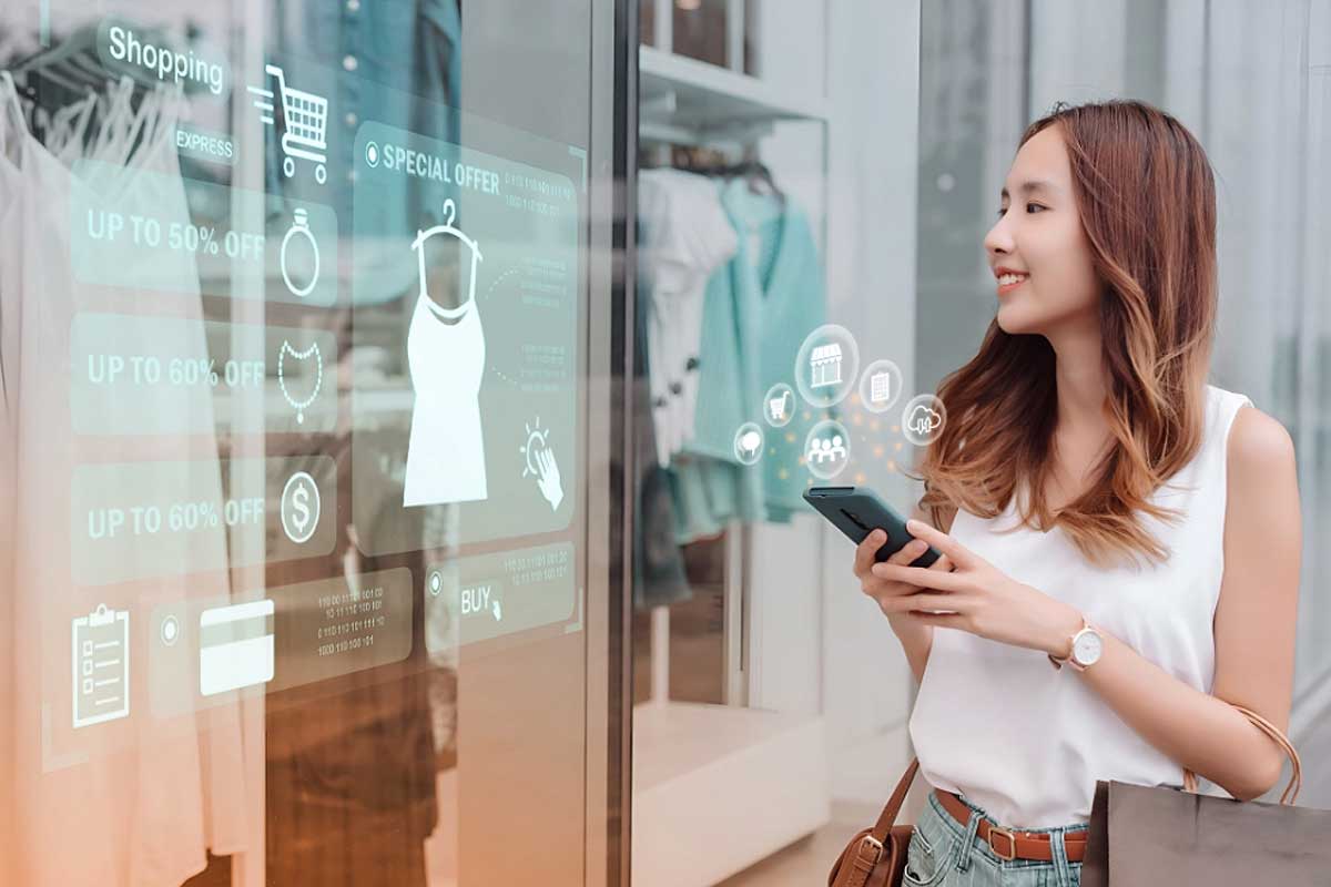 Consumidora comprando usando inteligência artificial ilustra nosso artigo sobre o futuro do varejo digital.