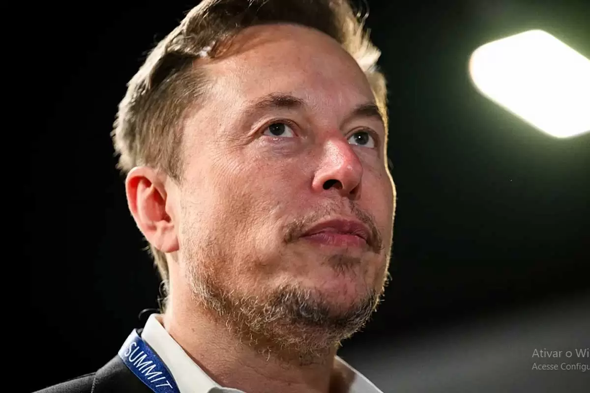 O Grok passou a ser investigado após denúncias de que a ferramenta teria sido usada para gerar deepfakes sexualizados.