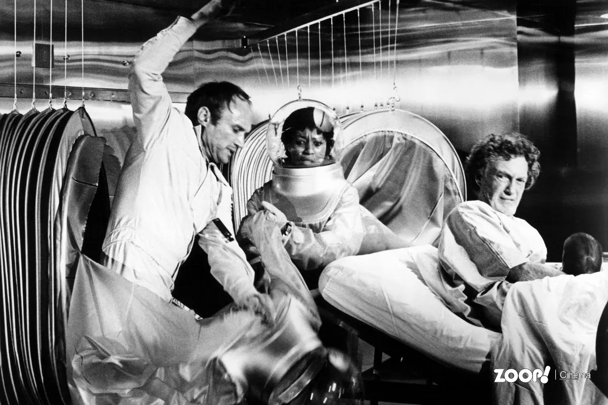 Cena do filme The Andromeda Strain (1971), um dos filmes de ficção científica que aborda a descoberta de um vírus extraterrestre.