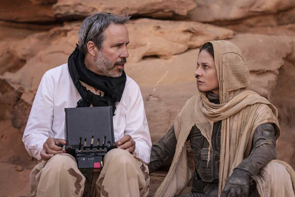 O diretor Denis Villeneuve no set de filmagem de Duna com a atriz Rebecca Ferguson. Villeneuve diz que adoraria filmar Encontro com Rama, baseado no romance Arthur C. Clark. O diretor Denis Villeneuve no set de filmagem de Duna com a atriz Rebecca Ferguson. Villeneuve diz que adoraria filmar Encontro com Rama, baseado no romance Arthur C. Clark.