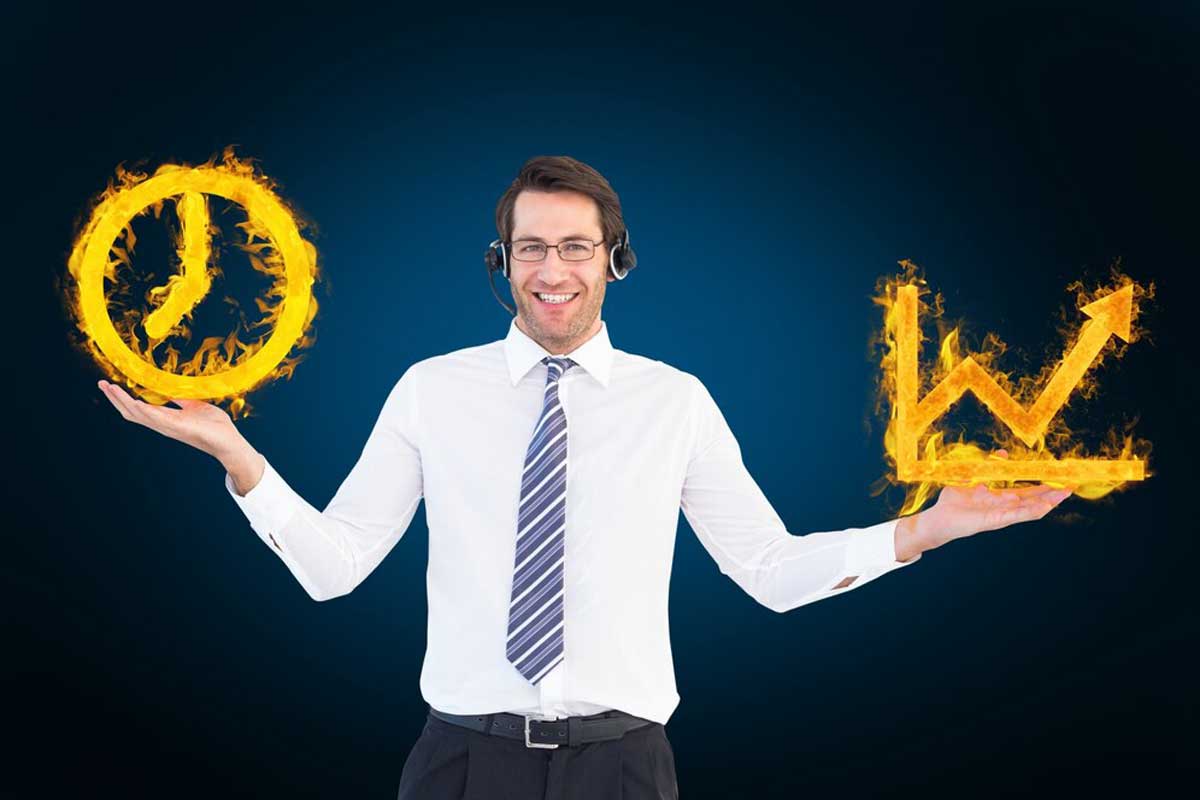 Os 10 livros sobre alta performance que você precisa ler se quiser se dar bem nos negócios e na vida Um homem com mãos estendidas segurando ícones de um rélogio e um gráfico ilustra nosso artigo sobre alta performance. Créditos da imagem: freepik.com