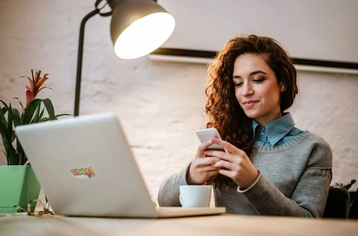 Uma mulher vai apagar os registros digitais do Google Uma mulher vai apagar os registros digitais do Google